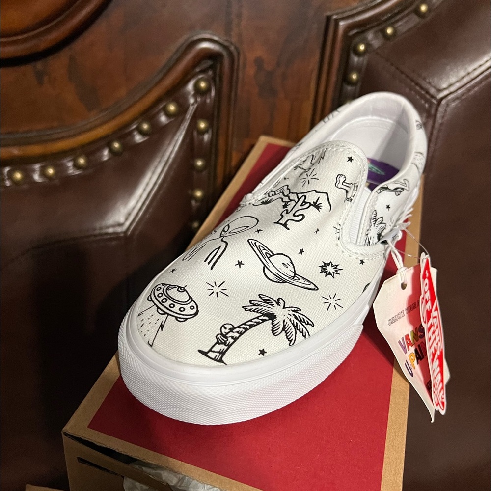 Unidentified U-paint Vans